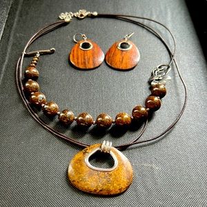 Silpada necklace, bracelet and earrings bundle!